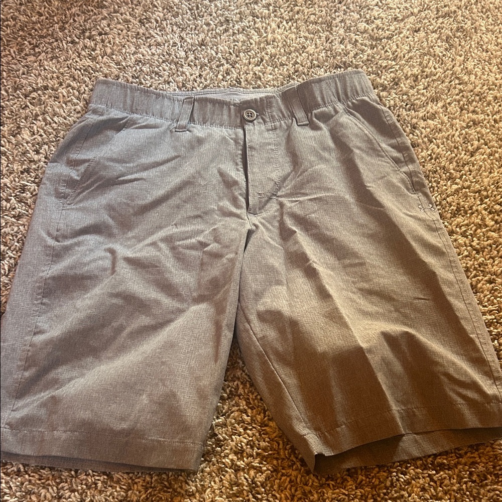Under Armour Men's Charcoal Shorts casual